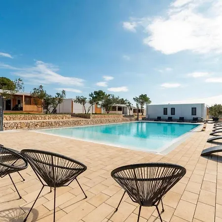 Mobile Si Ace Village Twins With Pool, Croatia *