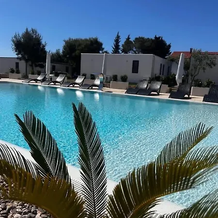 Üdülőpark Mobile Si Ace Village Twins With Pool, Croatia *